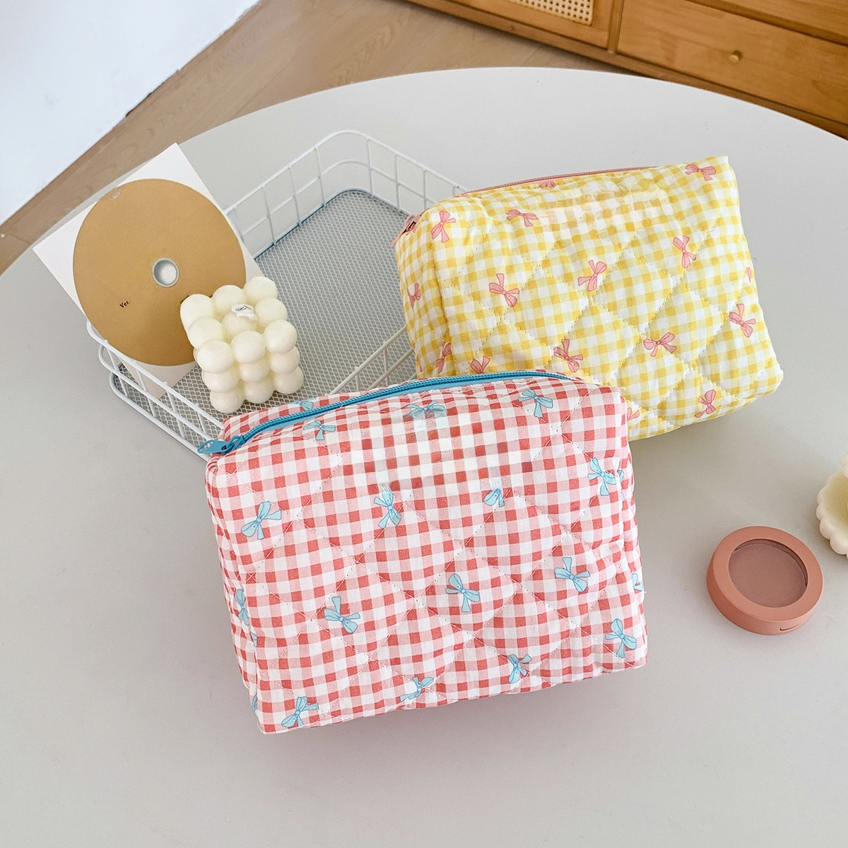 체크무늬 리본 수납 파우치