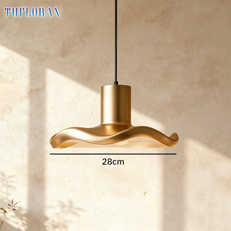 โคมไฟระย้าคลื่นวัสดุคุณภาพสูงแขวนบนเพดาน