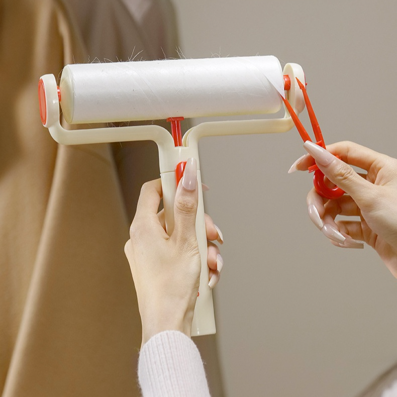 집게가 달린 손으로 뜯지 않는 먼지 제거 롤러