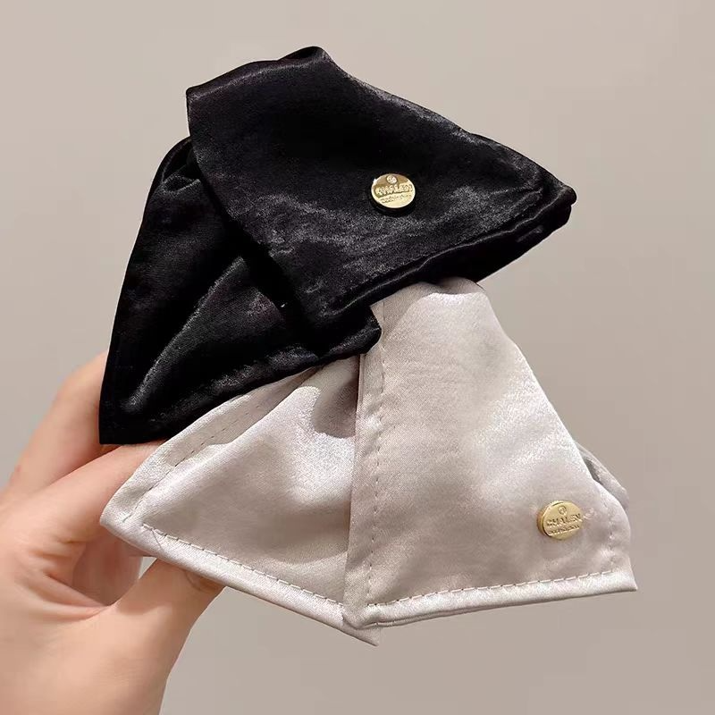 Hair Clip for the Back of the Head