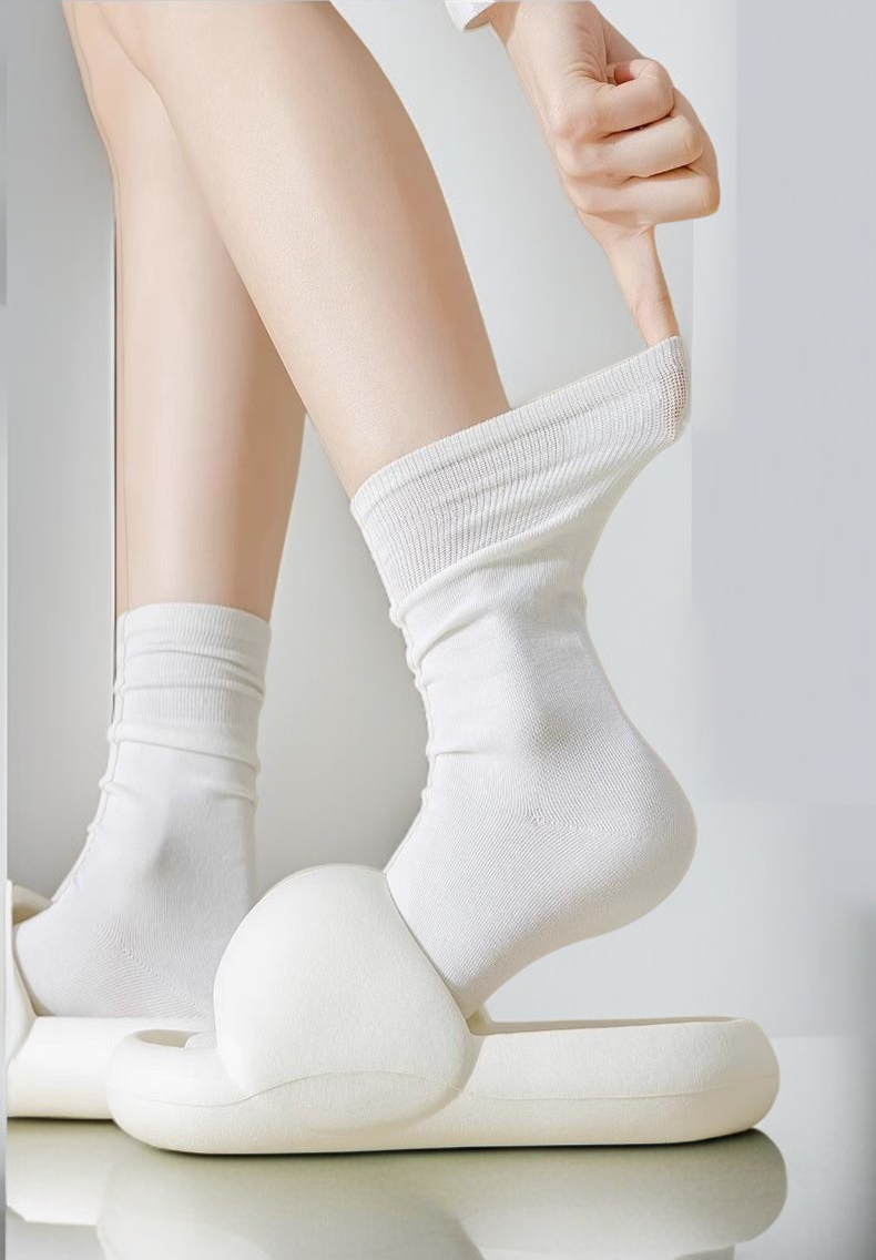 美脚効果のあるふくらはぎ丈ストッキング