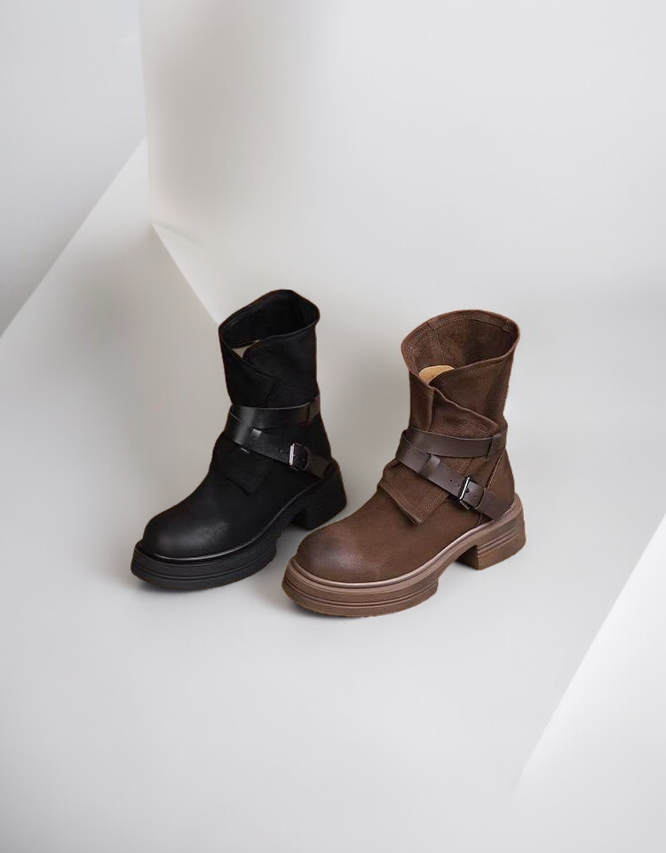トレンド感あるレディース厚底ブーツ
