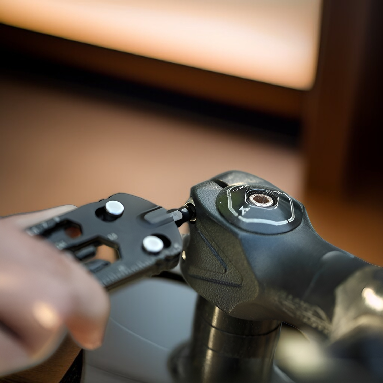 Multifunktionaler tragbarer Schraubendreher