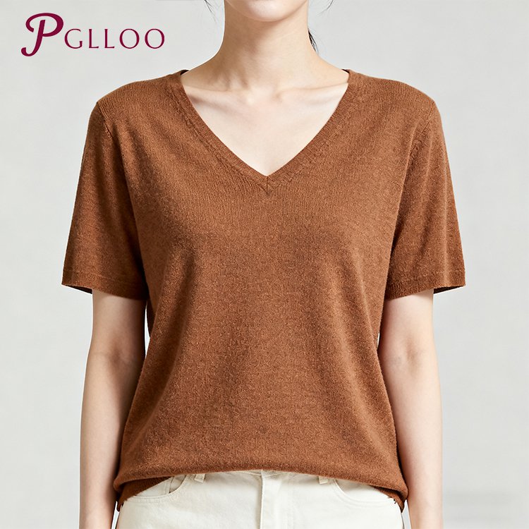 브라운 V넥 반팔