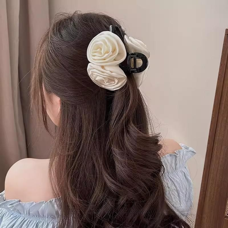 サテンローズヘアクリップ