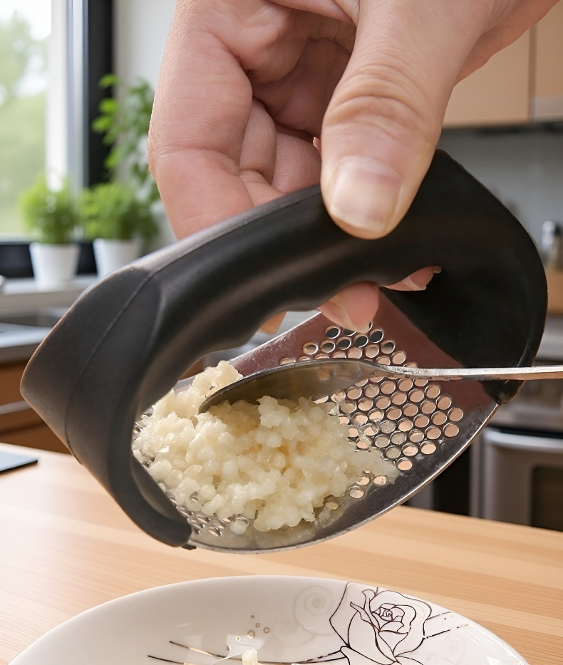 Effortless Garlic Chopping with Garlic Press Ring