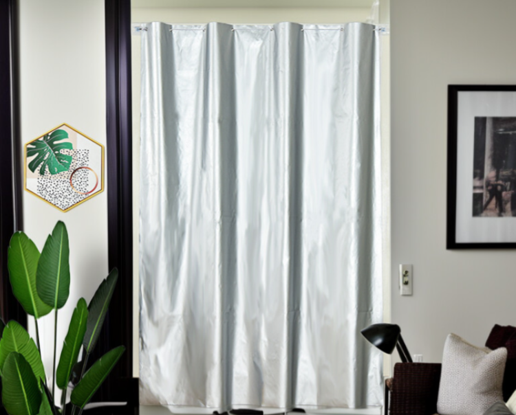 完成品自己接着遮光カーテンの全体画像