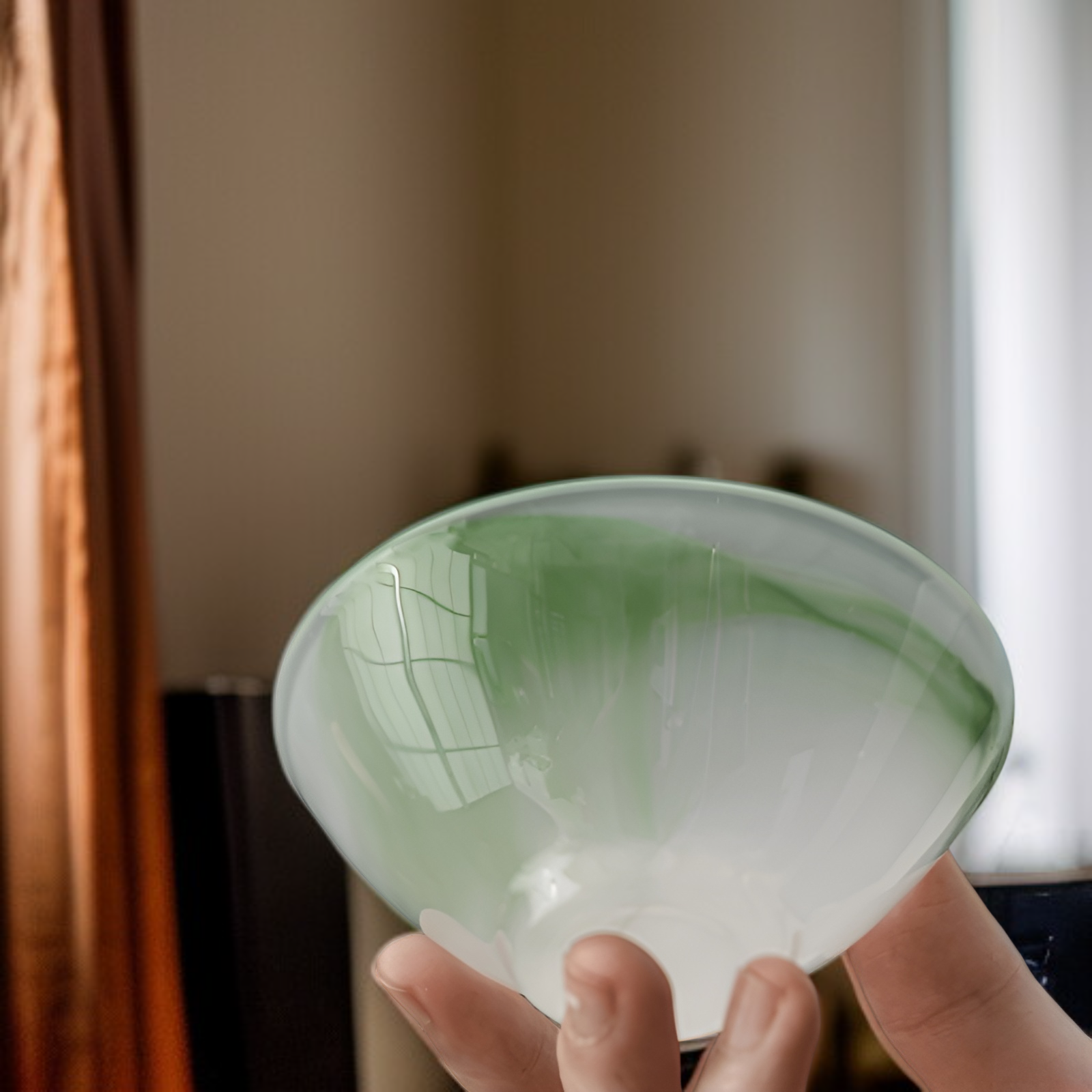 古代のガラス製香炉