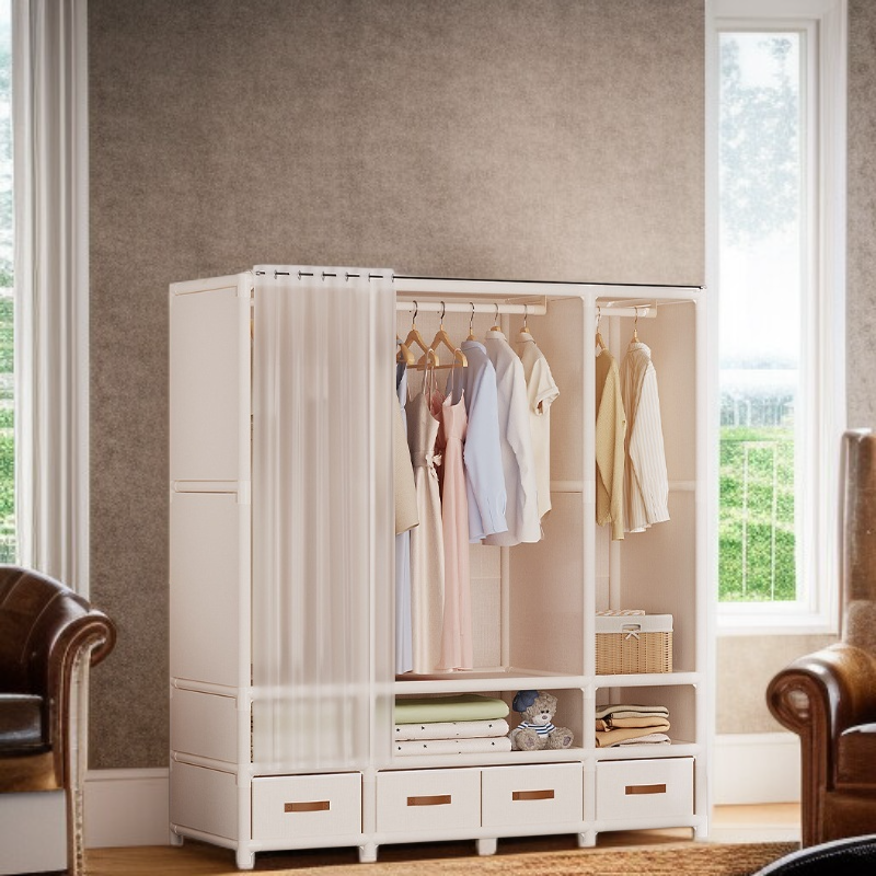 省スペース設計のワードローブ