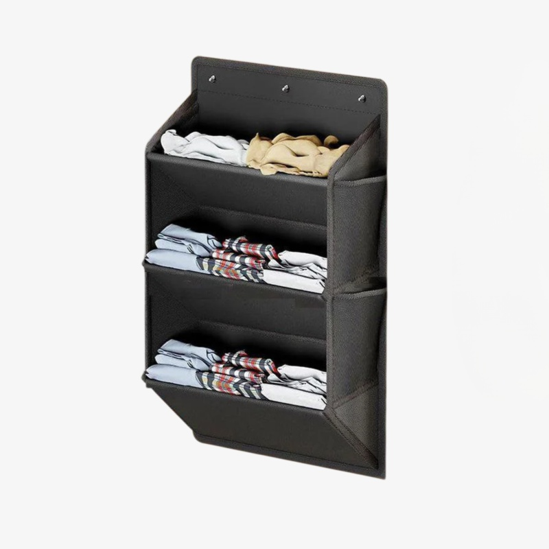 Detalle de compartimentos para zapatos en bolsa colgante