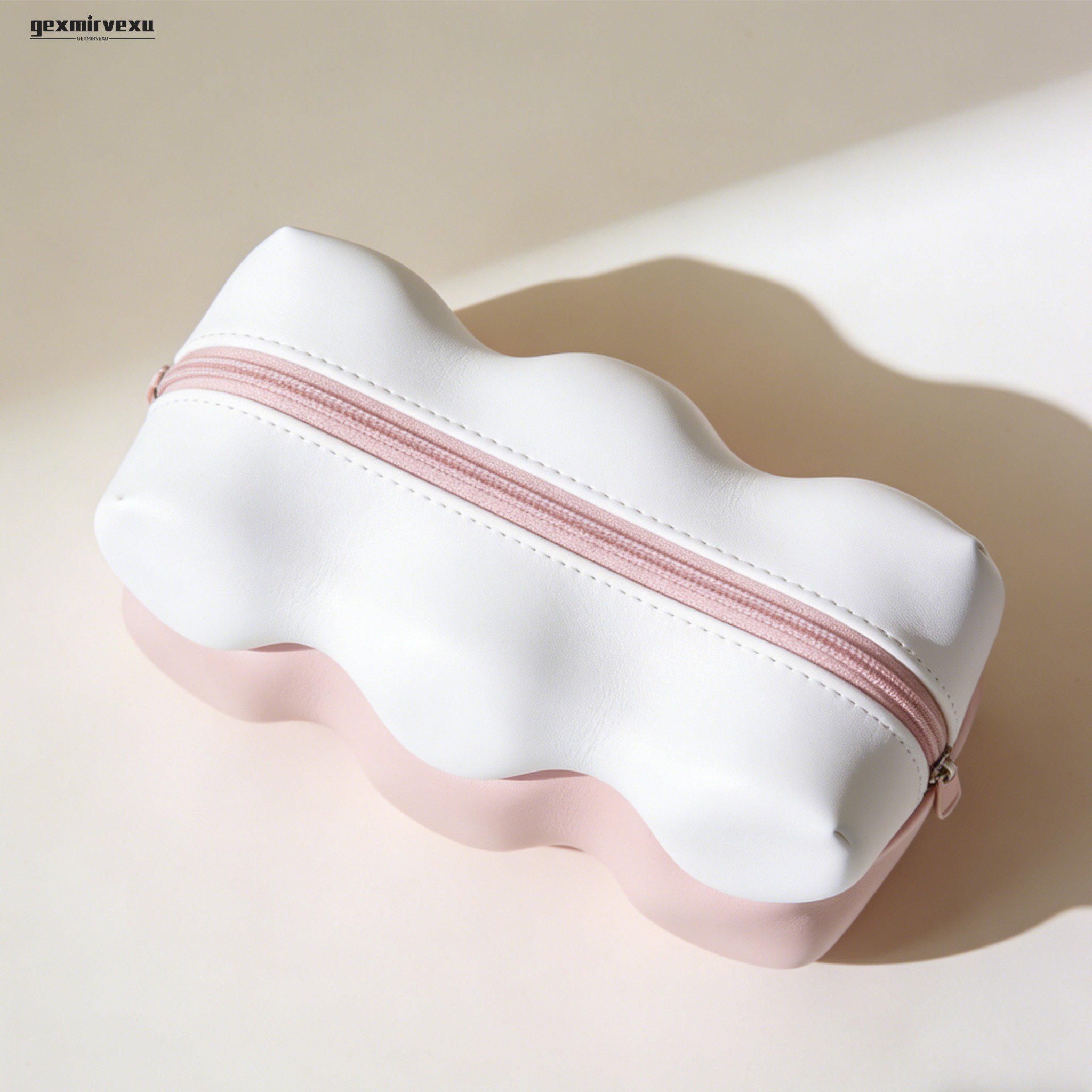 투명 수납백으로 깔끔하게 정리된 모습