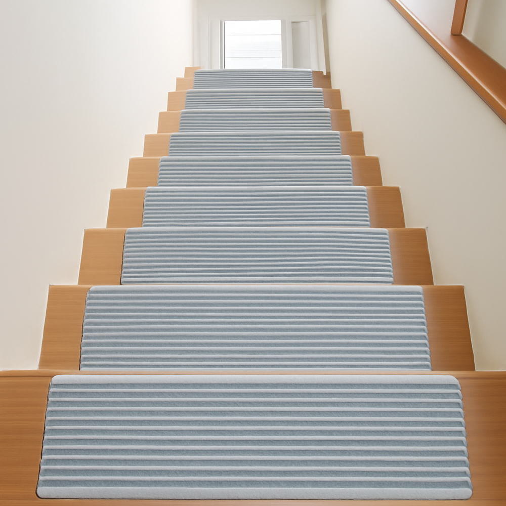 Antypoślizgowa nakładka na schody z dywanem