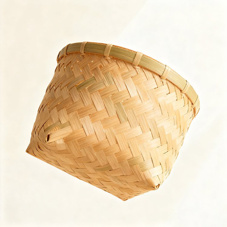 リビングで使うナチュラル竹かご