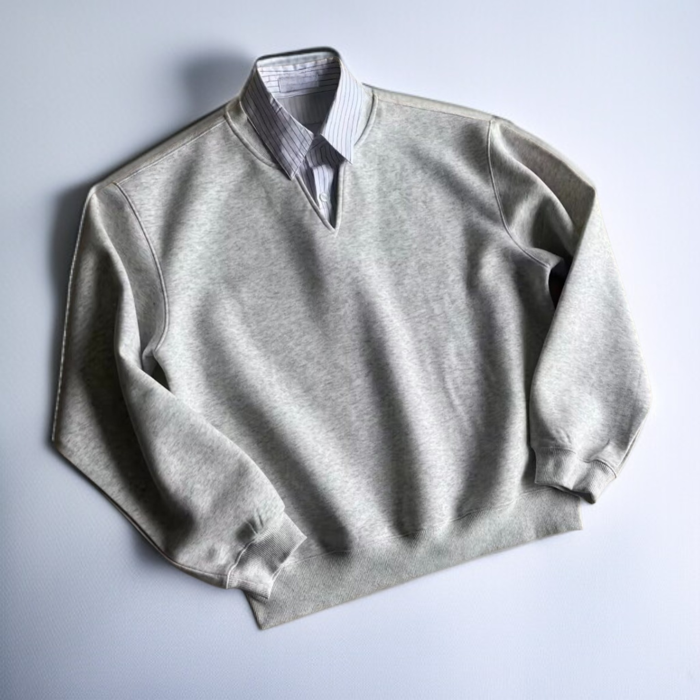 カジュアルからきれいめまで使えるメンズトップス