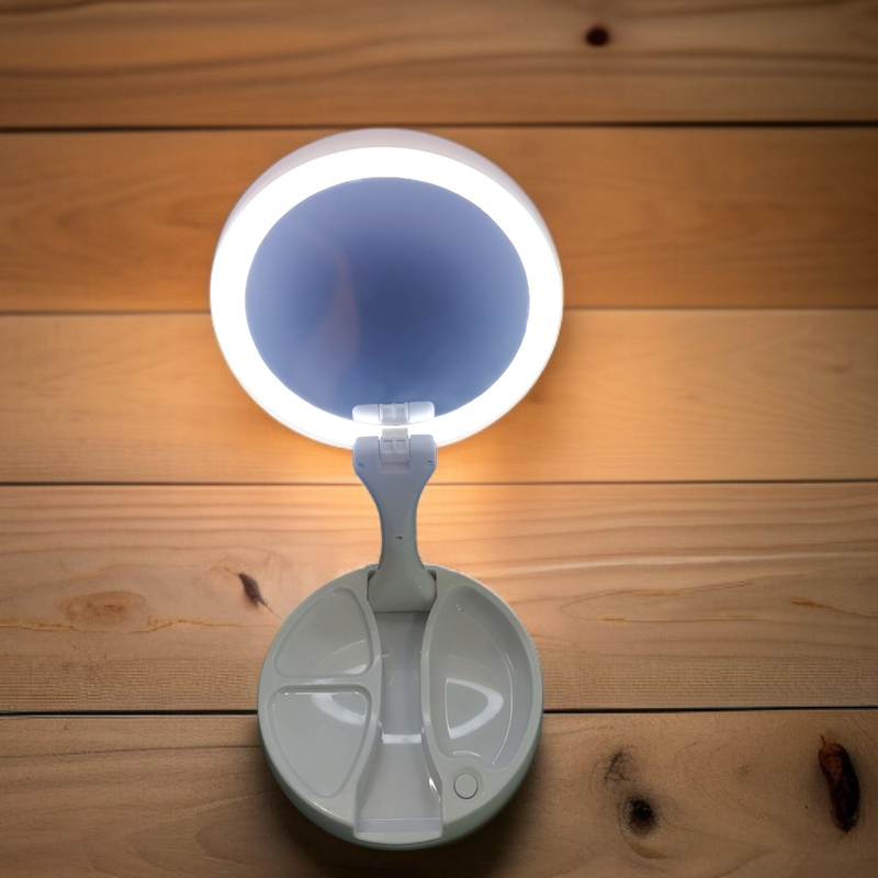 デスクトップに置いた化粧鏡の様子