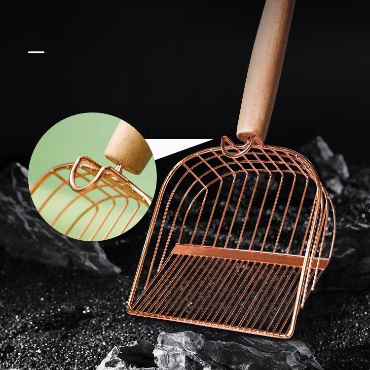 Metal cat litter scoop with hook