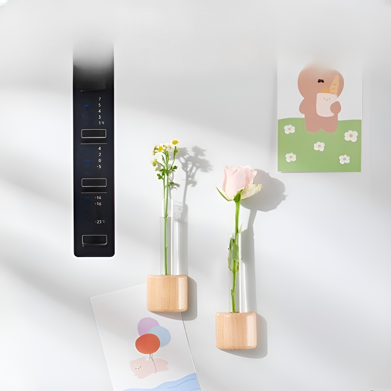 木製マグネット付きミニ花瓶