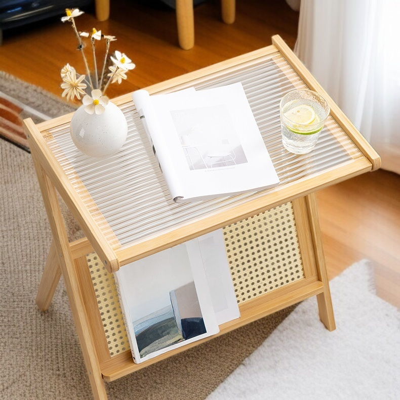 소파 옆 공간 활용 탁자