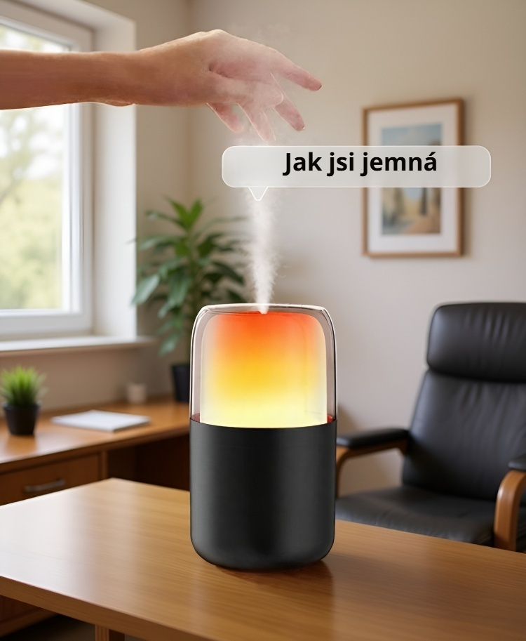 Zvlhčovač vzduchu s aroma funkcí v obývacím pokoji