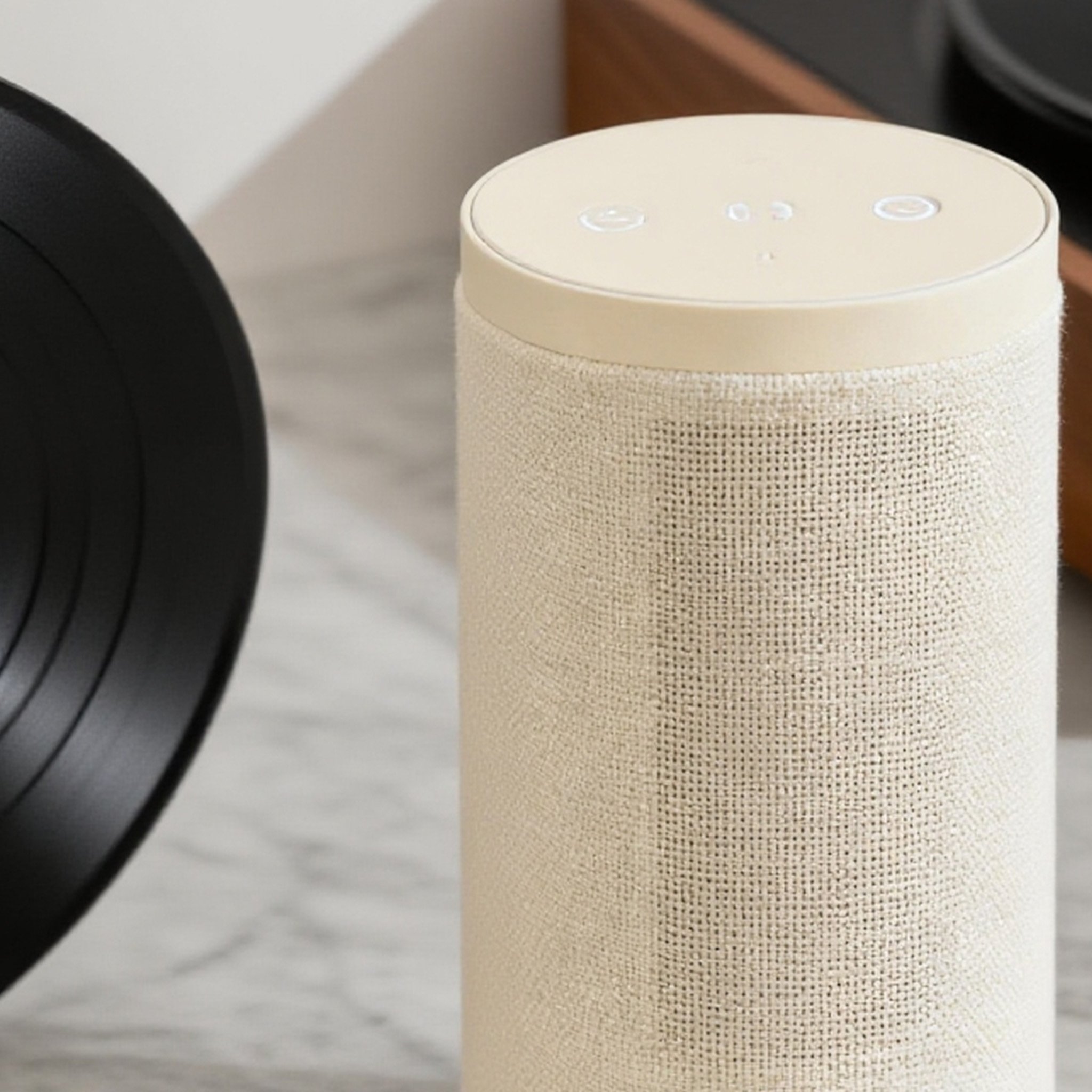 ลำโพงบลูทูธแฟชั่นเสียงคมชัด