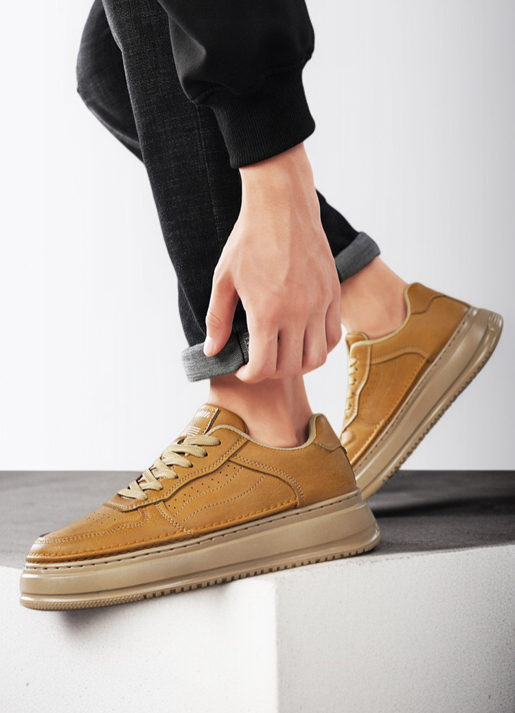 トレンド感溢れるメンズスニーカー