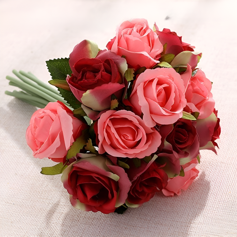 結婚式のパーティーの装飾用のバラ