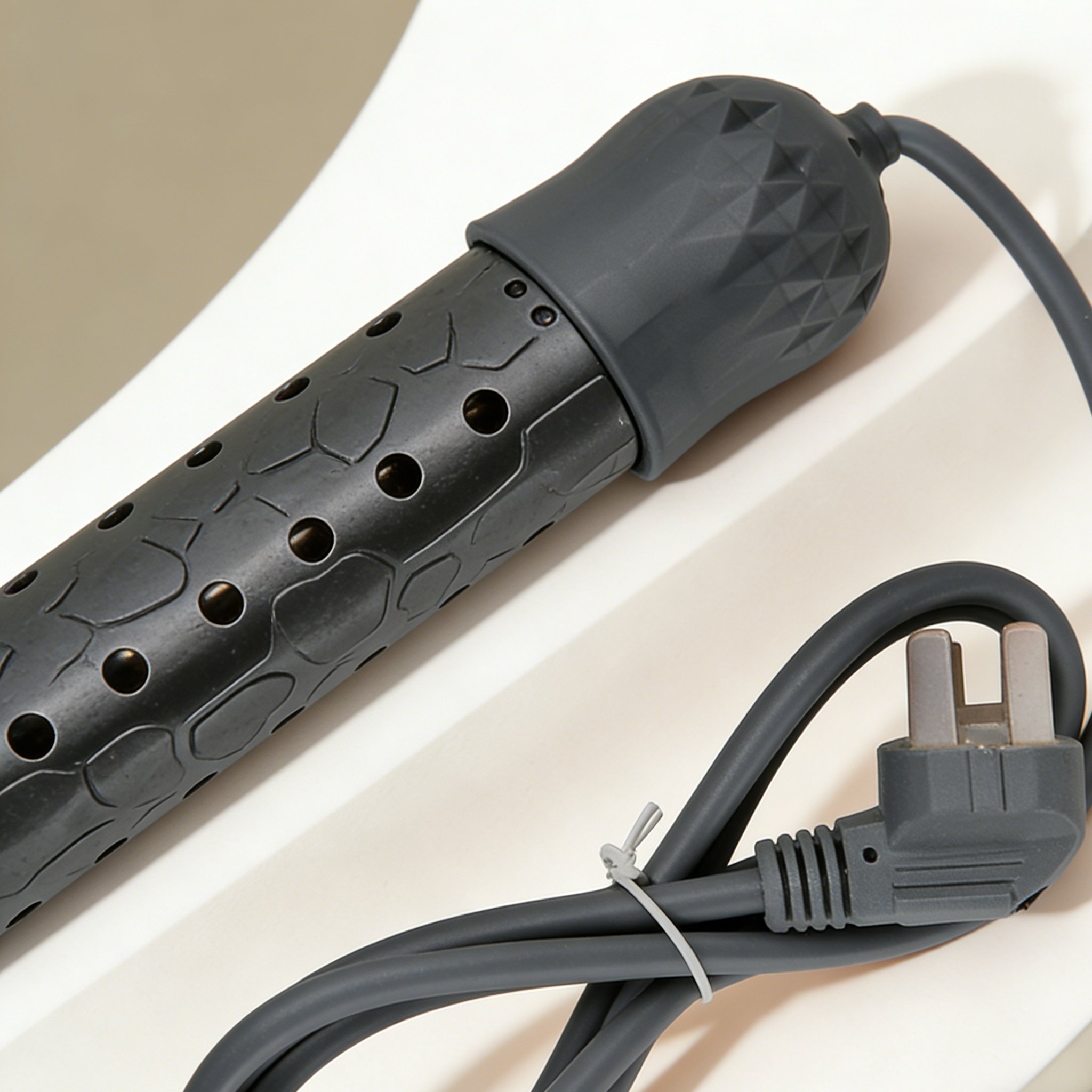 ポータブル電気湯沸かし器