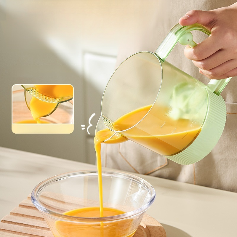 Semi-automatic egg beater