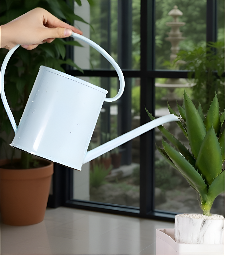 高品質素材の長い注ぎ口じょうろの持ち手部分