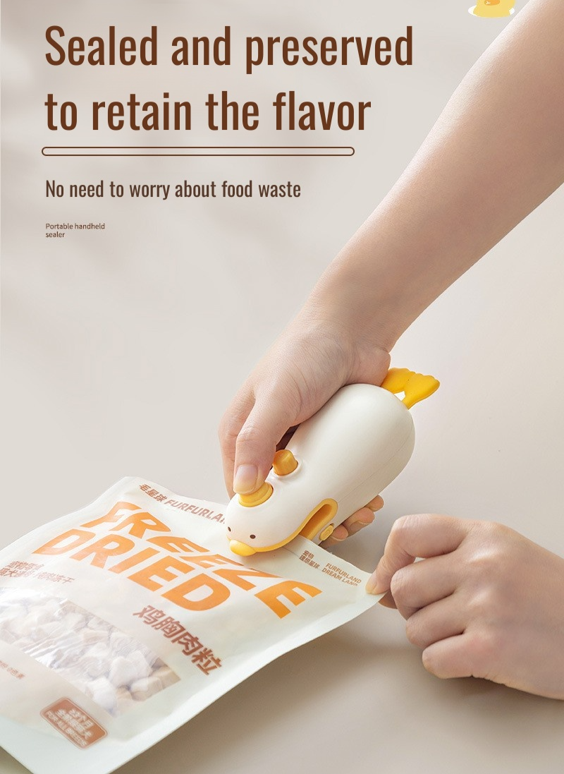 Easy-to-use household snack bag sealer