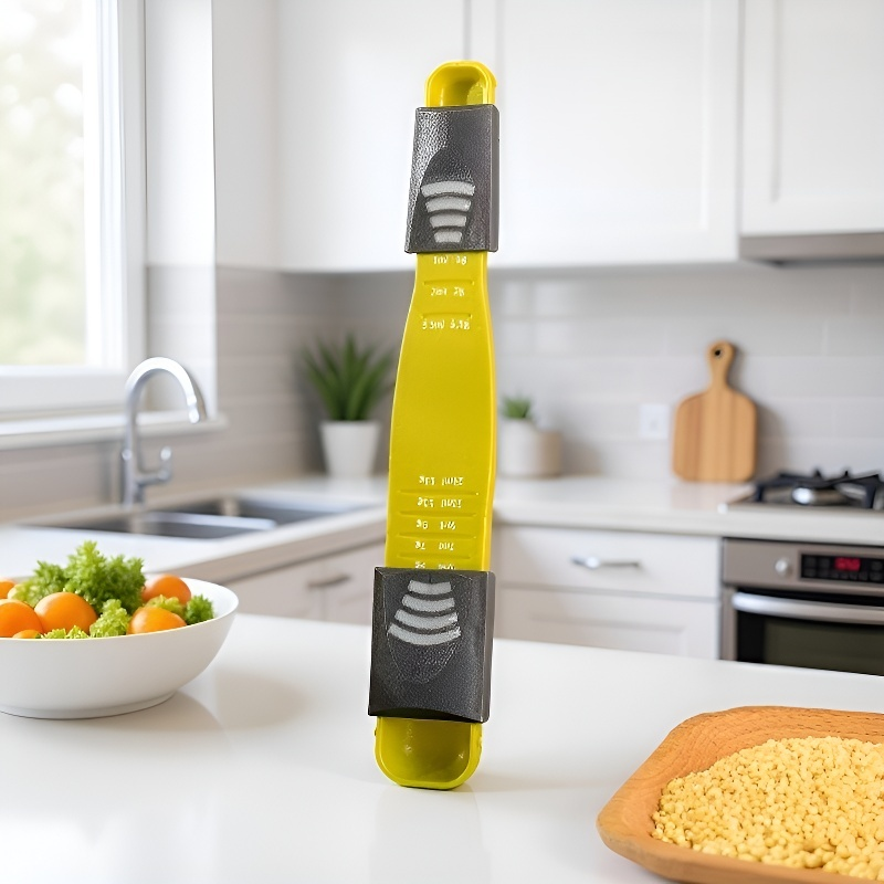 Cuchara medidora ajustable para uso en la cocina.