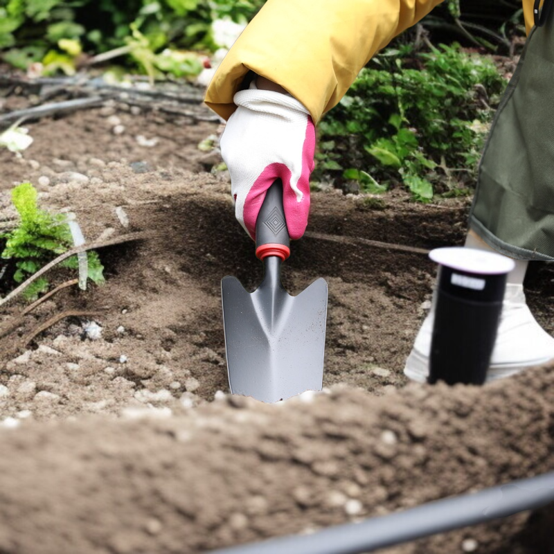 Metall Trowel für präzises Graben im Garten