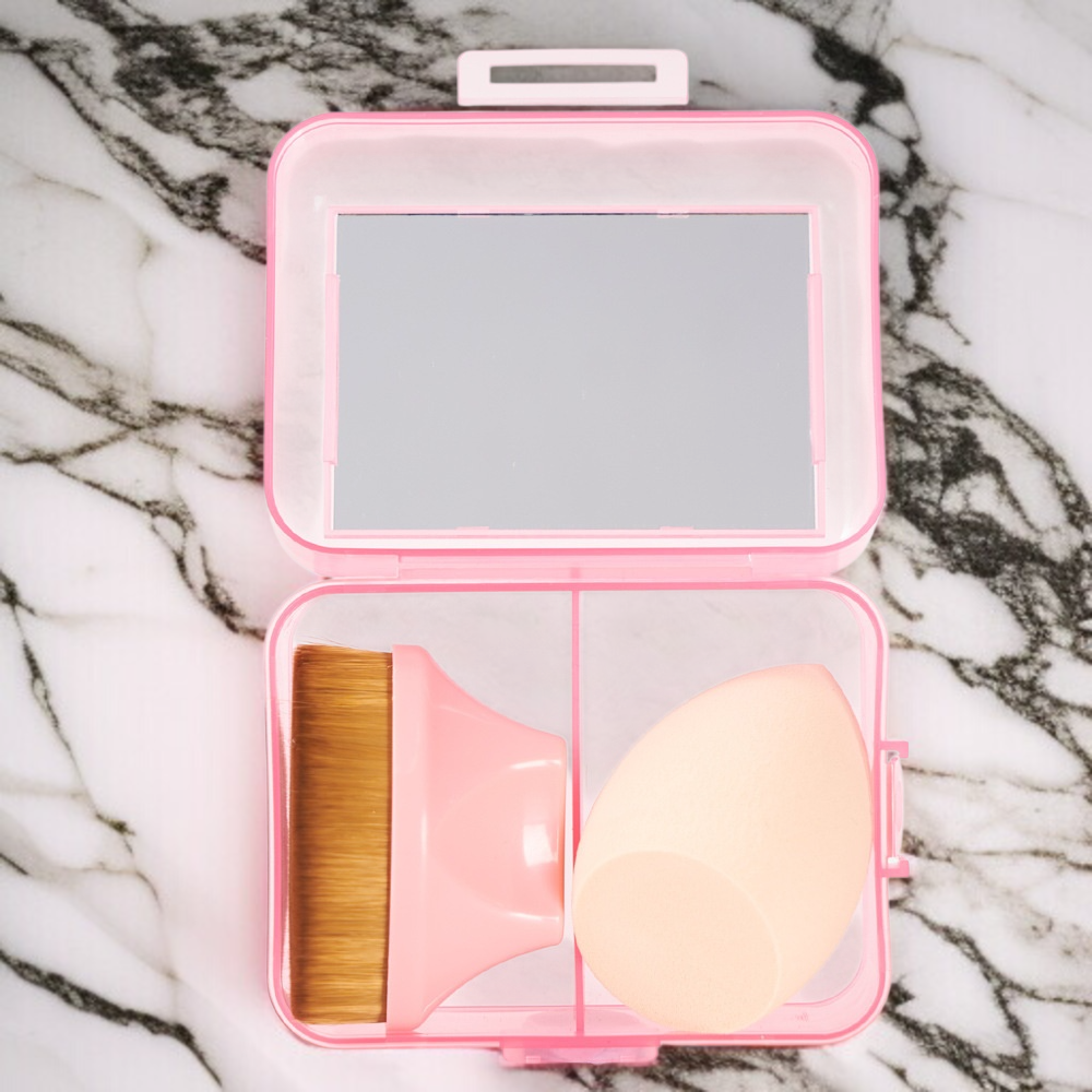 メイクブラシとマッシュルームヘアのメーキャップエッグセット