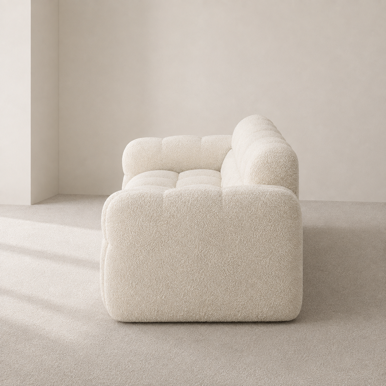 Bequemes und stilvolles Marshmallow-Sofa in Cremefarbe