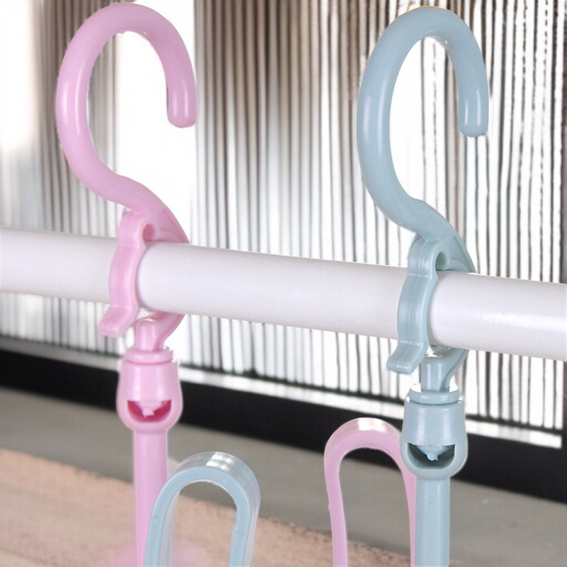 玄関で使えるコンパクトな靴干しハンガー