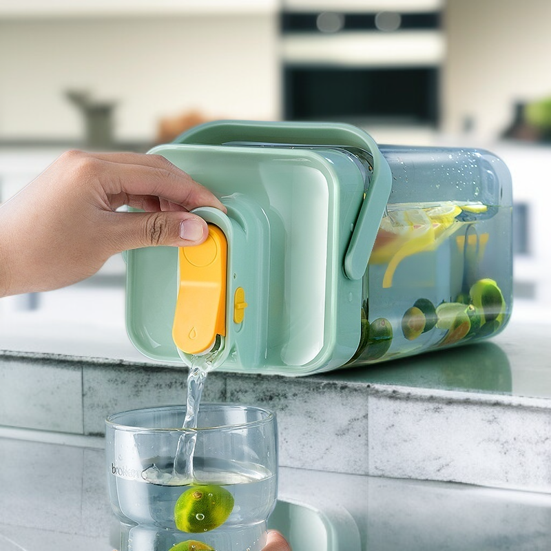 Großvolumiger Kaltwasserkocher für den Außenbereich