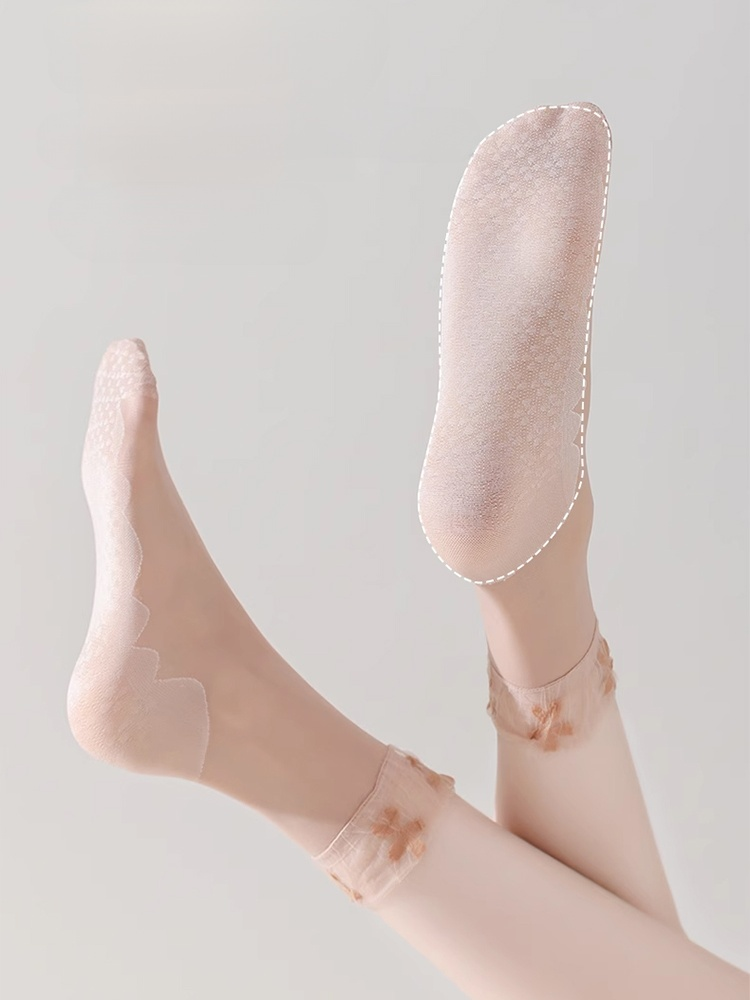 Clover Core Silk Loose Flesh Color Summer Short Stockings