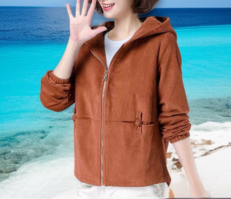 Stilvolle Cordjacke mit Brusttaschen