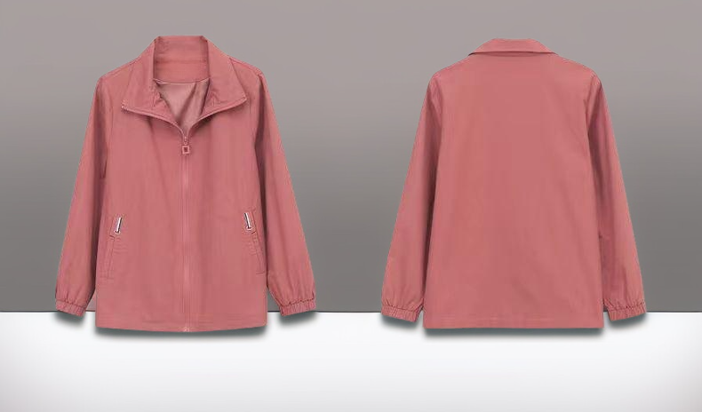 스타일리시한 루즈핏 짧은 재킷 디테일