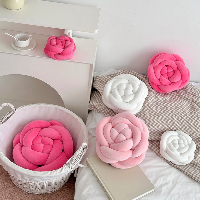 ふかふかのバラのクッション