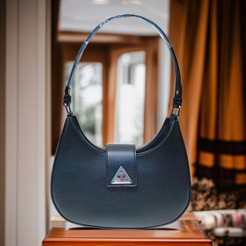Niche Design Korean Style Women's Bag, Premium Crescent Handbag