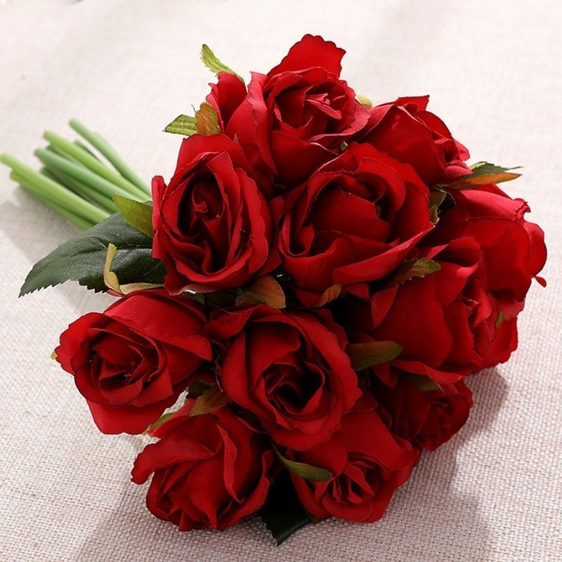 Bouquet de roses artificielles