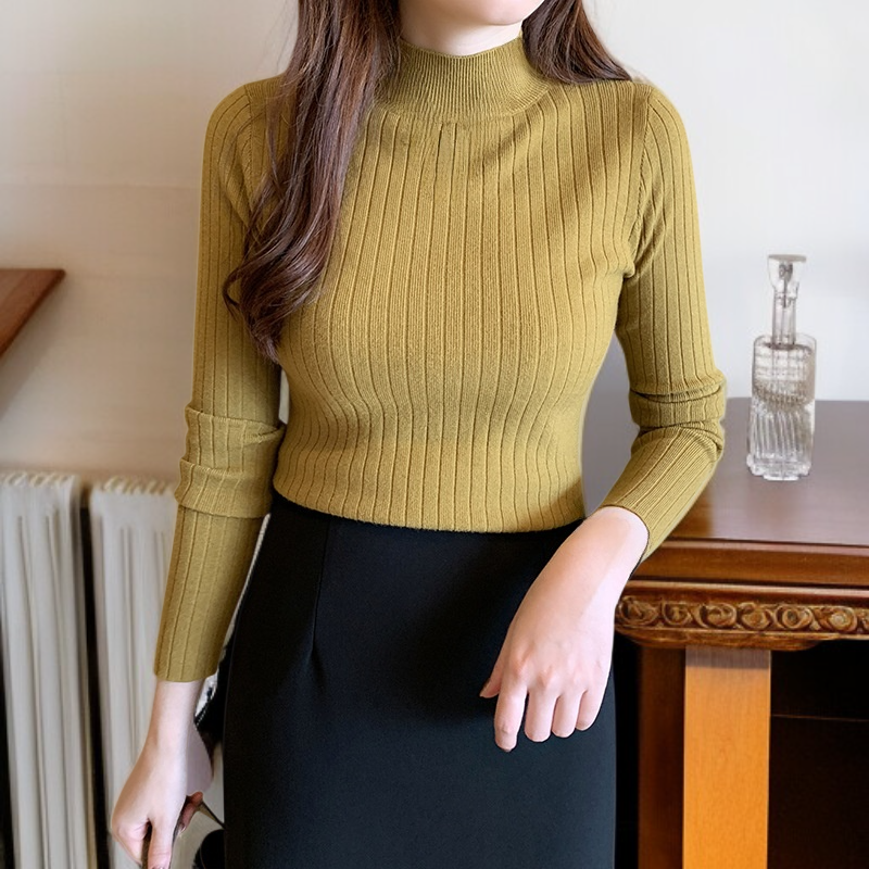 단색 터틀넥 긴팔 스웨터