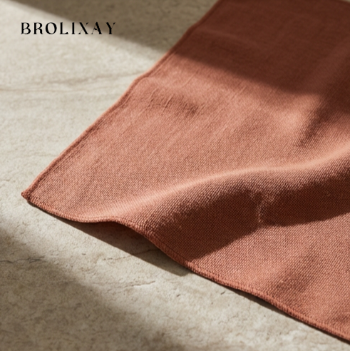 ผ้าไมโครไฟเบอร์สำหรับเช็ดโต๊ะและพื้นผิวต่างๆ