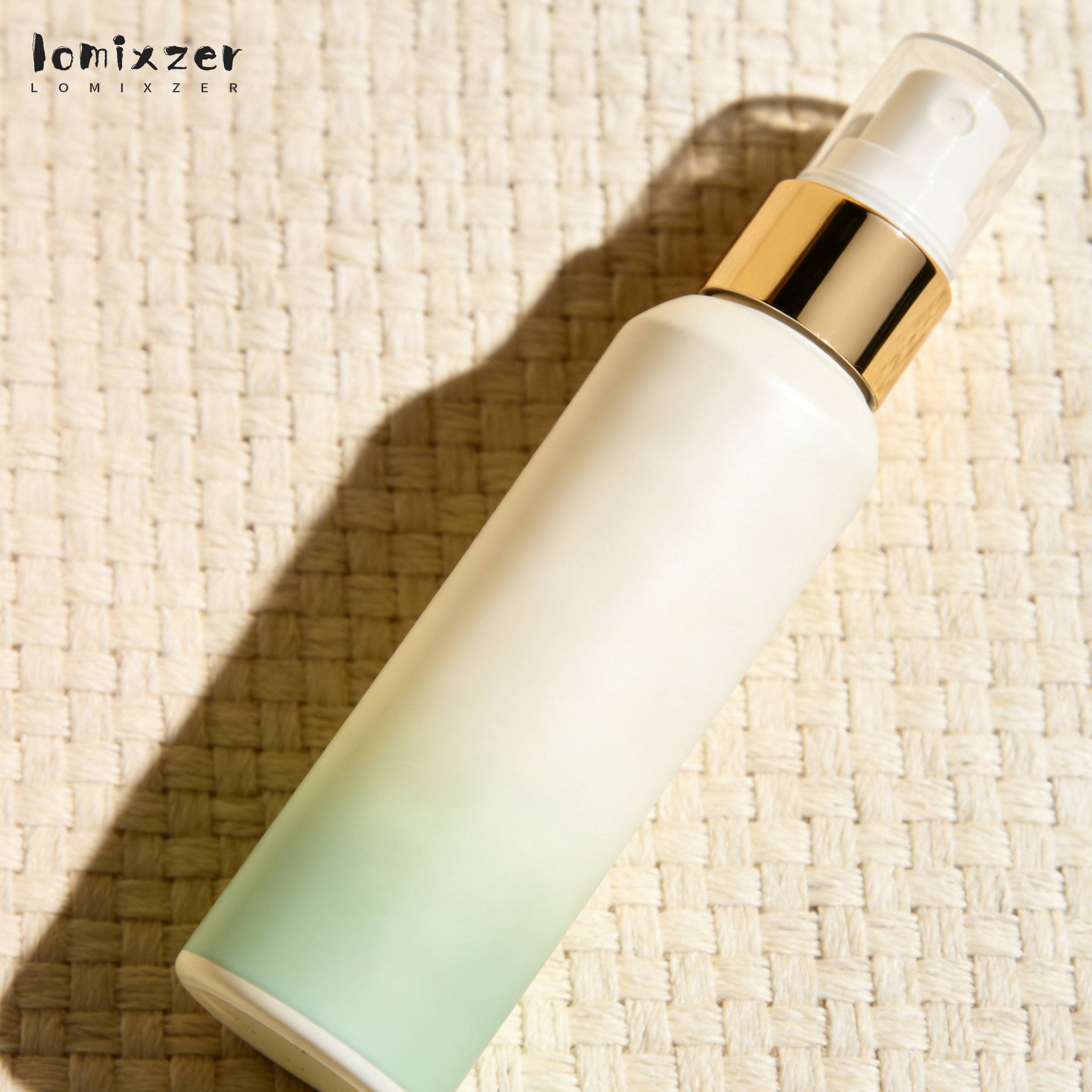 สเปรย์ฉีดหน้าเมคอัพติดทนนาน