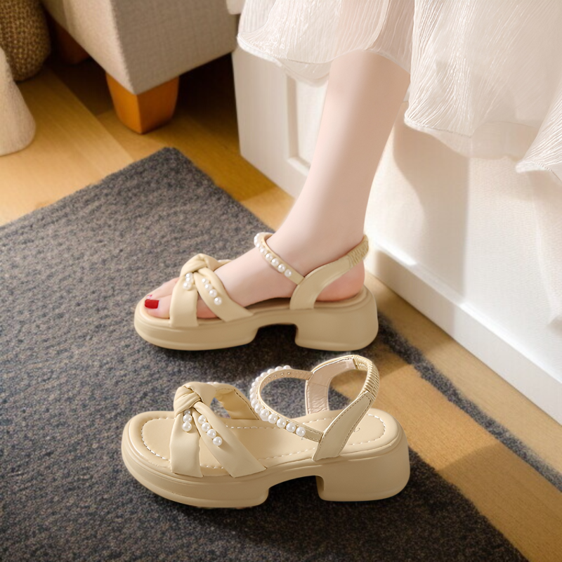2025年夏の新作サンダル、妖精風厚底サンダル、レディースファッションパールレディースシューズ、小さめの香り風厚底サンダル、レディースサンダル