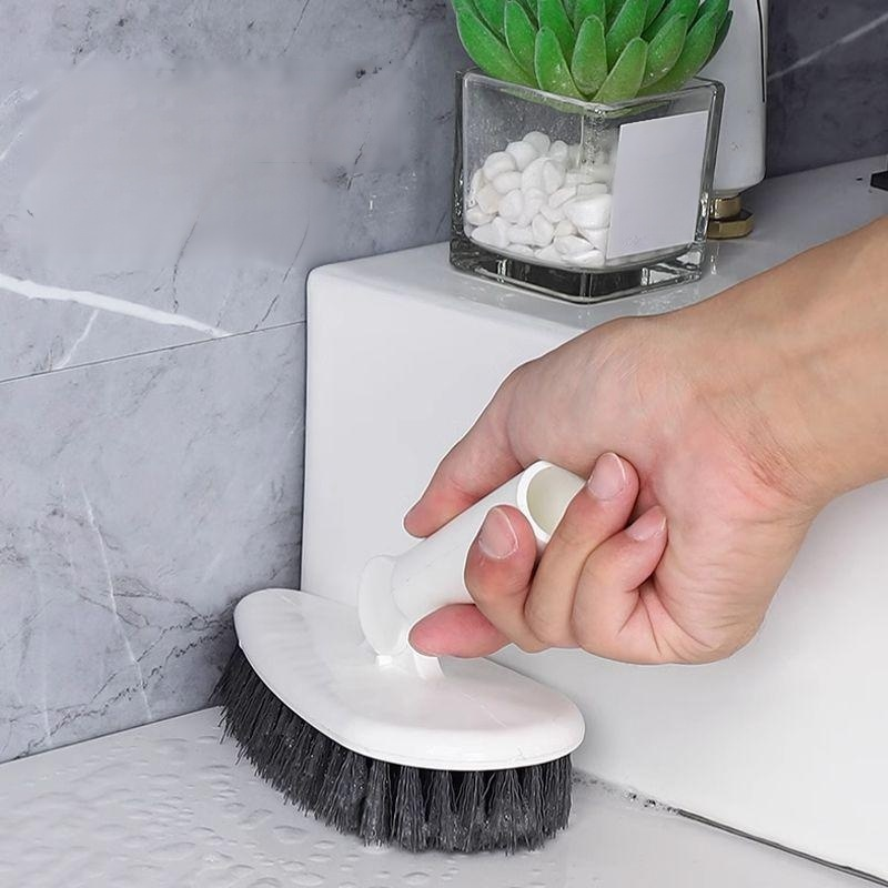 長柄の浴室用床ブラシ