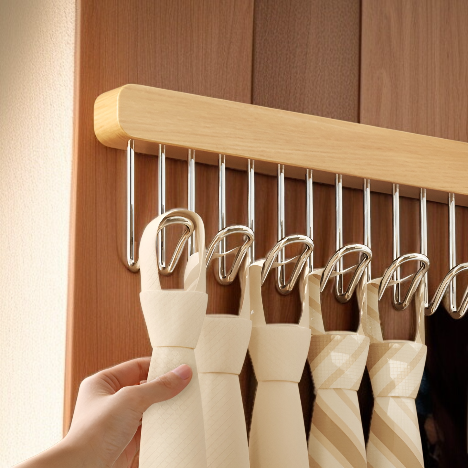 サスペンダーフックハンガー家庭用多機能ウェーブハンガー引き出し式下着ベストハンガー無垢材