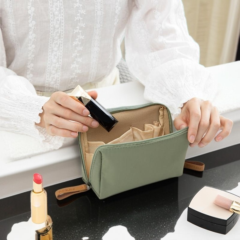 กระเป๋าเครื่องสำอางเดินทางแบบใหม่สำหรับจัดเก็บและพกพา