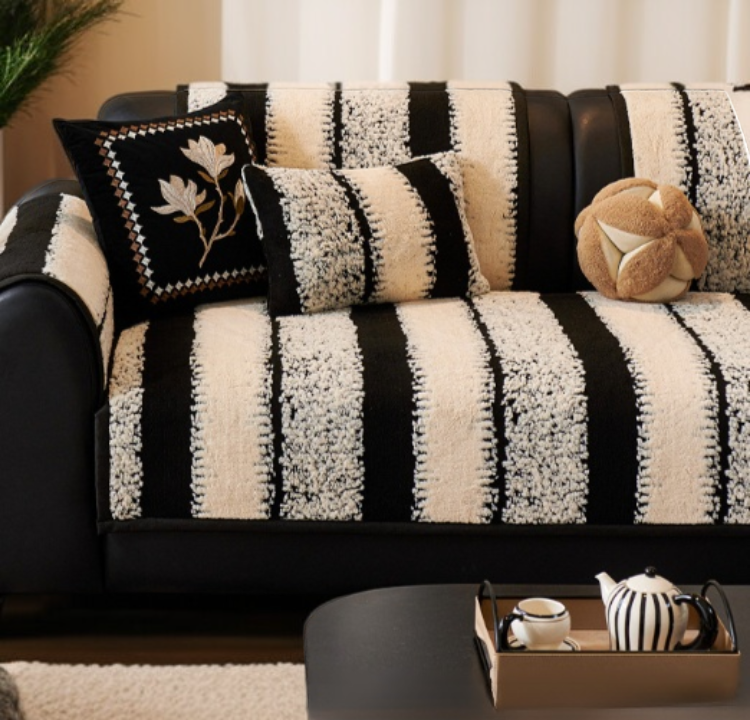 厚みのある秋冬用ソファクッション